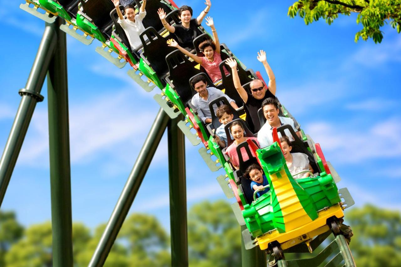 Legoland Malaysia Hotel Nusajaya  Extérieur photo The Dragon roller coaster